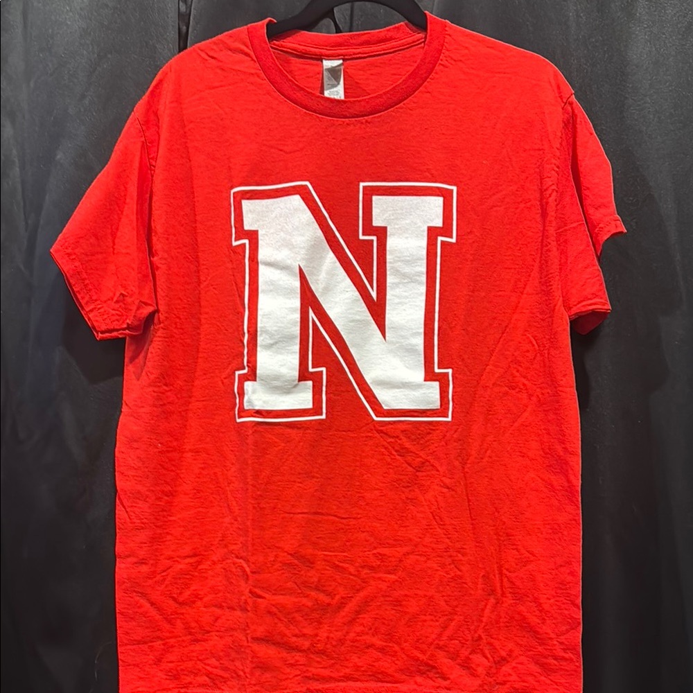 Gildan Red and White Short Sleeve Tee